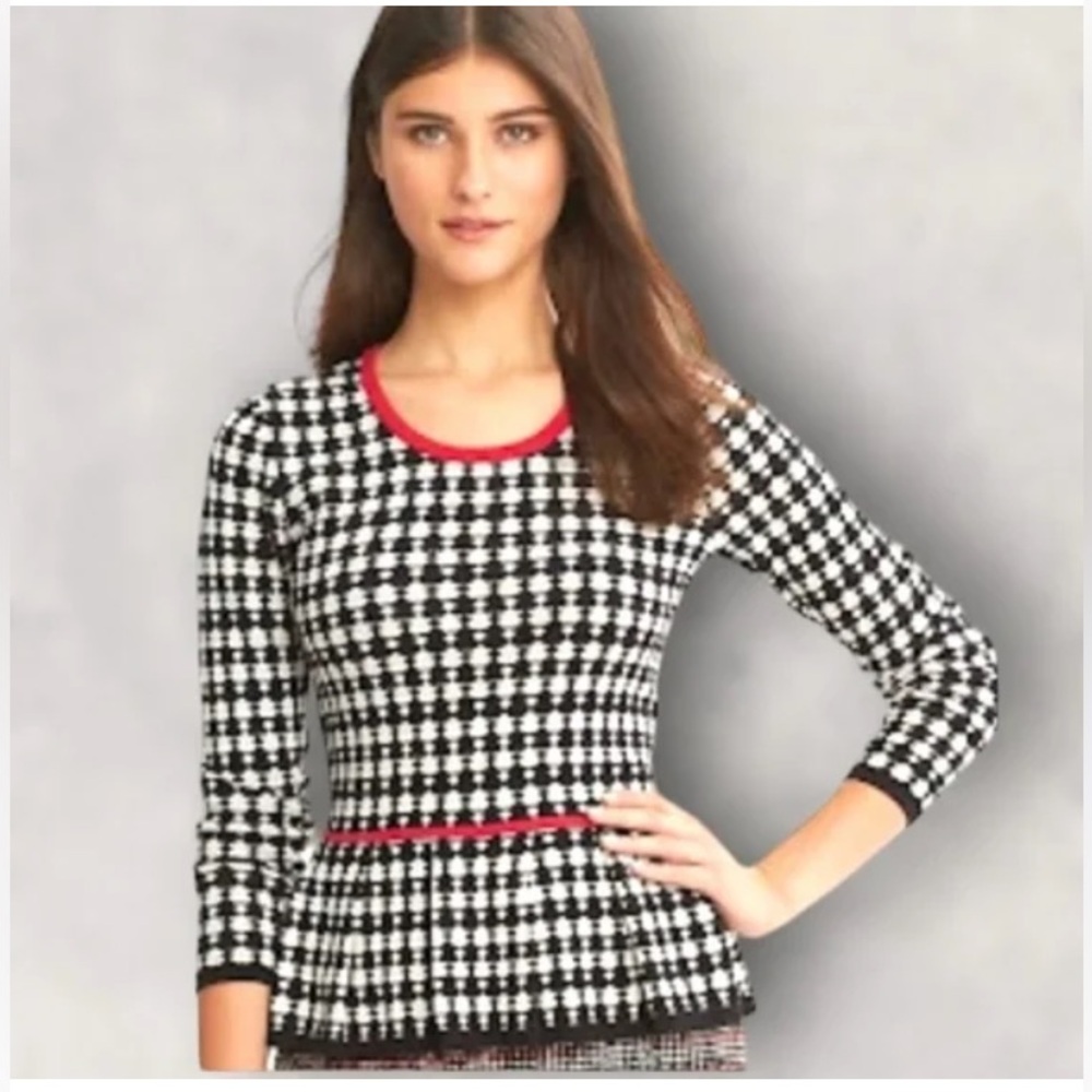 Banana Republic Women's Houndstooth Peplum Cotton Sweater Red Trim
Size S - Picture 11 of 11